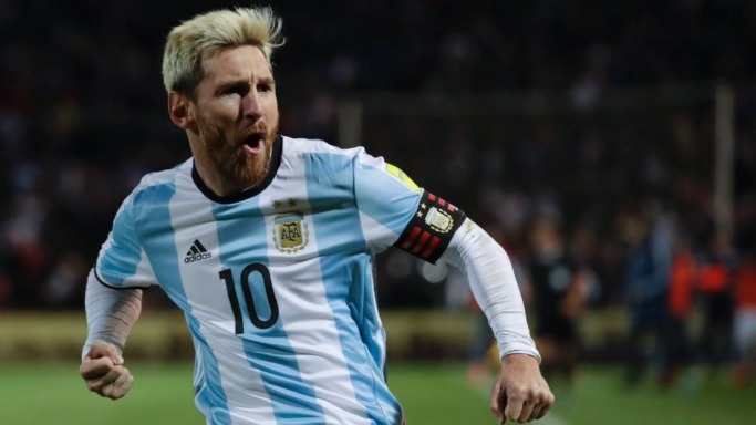 Lionel Messi Haircuts: How to Get the Soccer Star’s Best Look 9 Lionel Messi Haircuts yellow hair