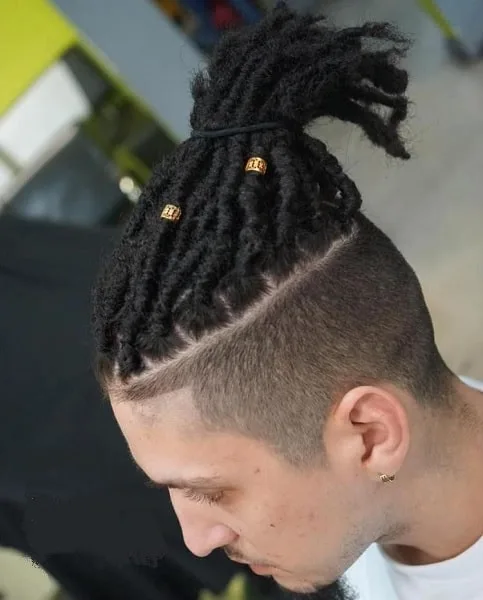 41 Unleash Their Inner Strength with Mohawk DreadsĀ 27 mohawk dreadlocks 2.jpg 41 Unleash Their Inner Strength with Mohawk DreadsĀ