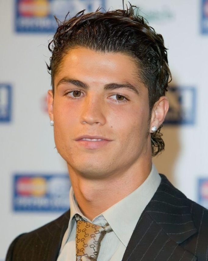 27 Best Cristiano Ronaldo Haircuts Choices for You 14 C ronaldo retro look