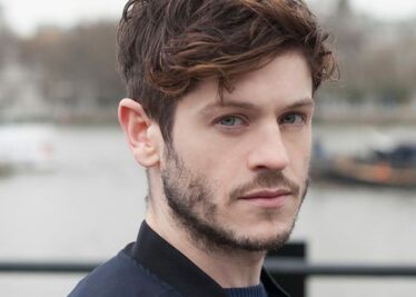 iwan rheon with patchy beard <strong>The Scruffy Beard Revolution: Why Men Everywhere are Ditching the Razor</strong>