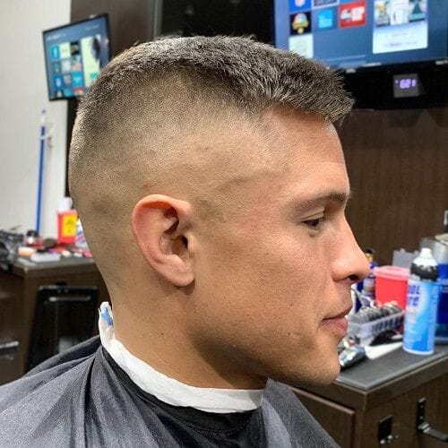 how to shave the back of your own neck