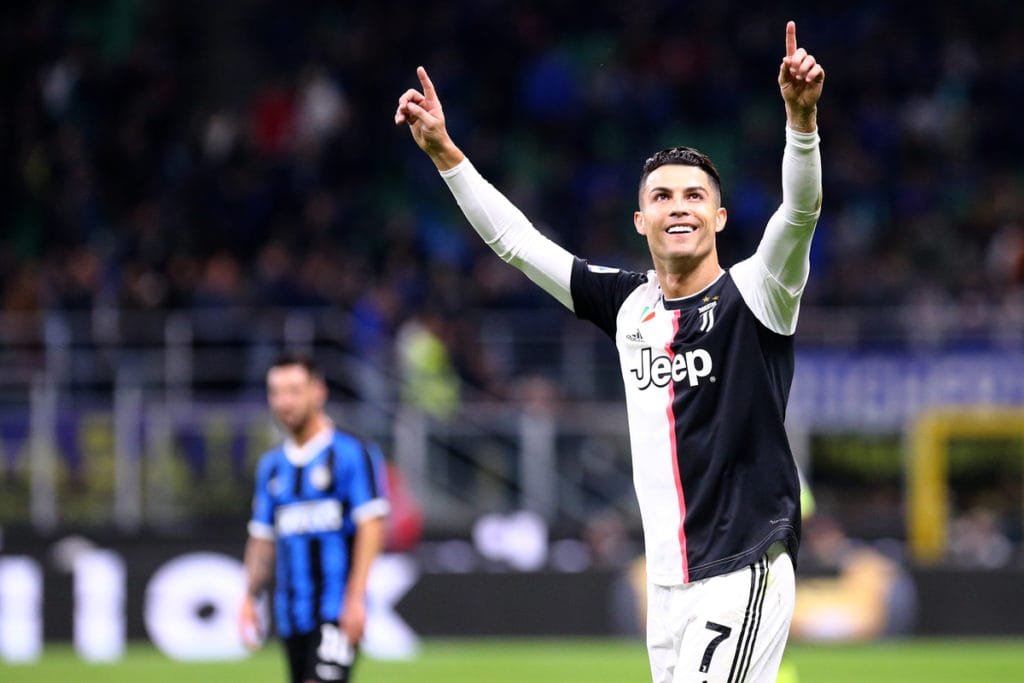 27 Best Cristiano Ronaldo Haircuts Choices for You 20 cristiano ronaldo haircut