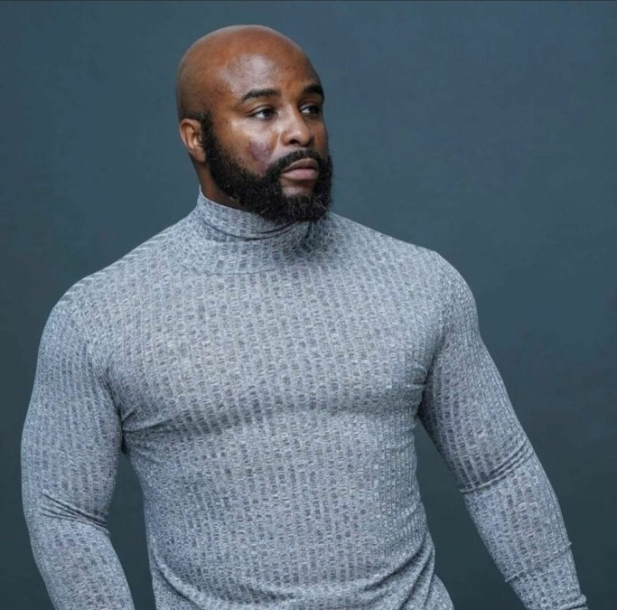 17 Golden Black Men's Beard Styles for Masculine Looks 10 Carved Beard black men