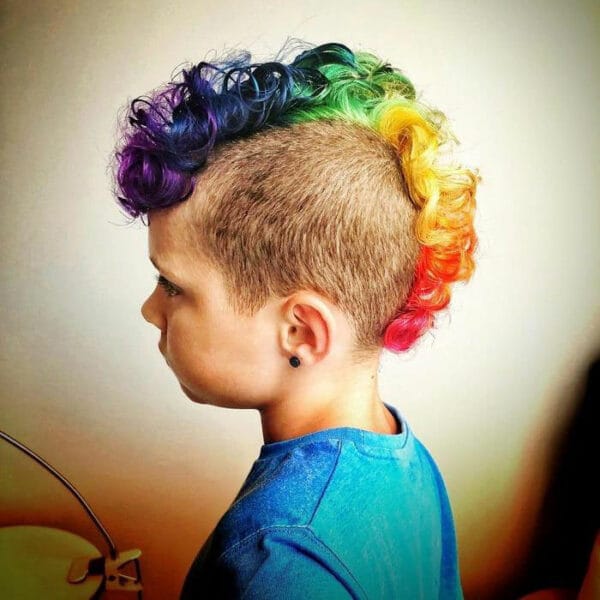 Boys with Curly Hair: Rock Those Spirals with Confidence & Style! 6 Boys with Curly Hair