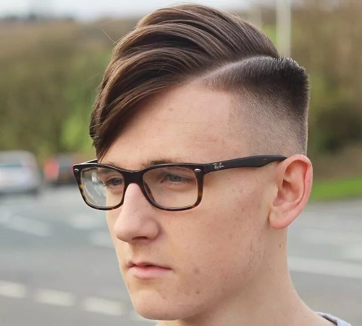 Side Swept Undercut: The Edgy Fusion of Classic and Modern 6 Side Swept Undercut