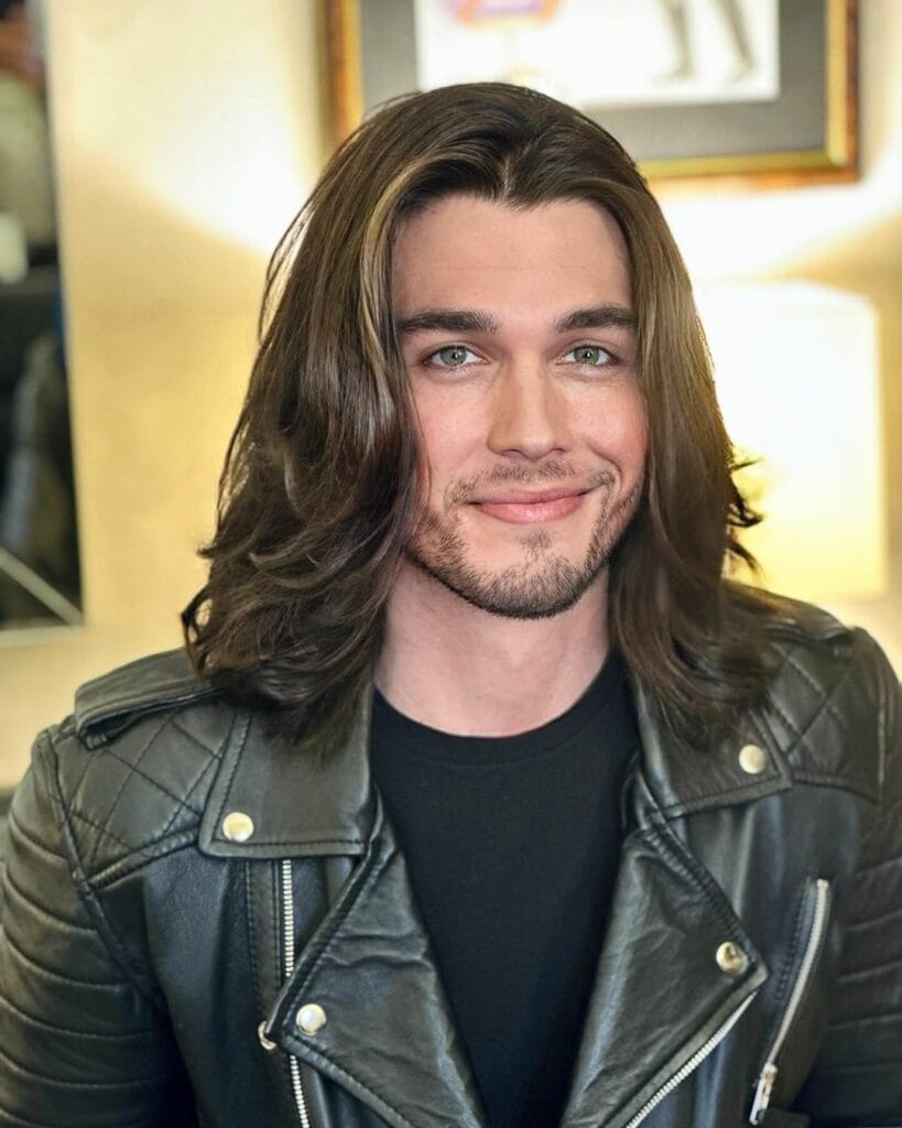 The Ultimate Newbies Guide: How to Cut Your Hair at Home 10 How to Cut Your Own Hair in Layers