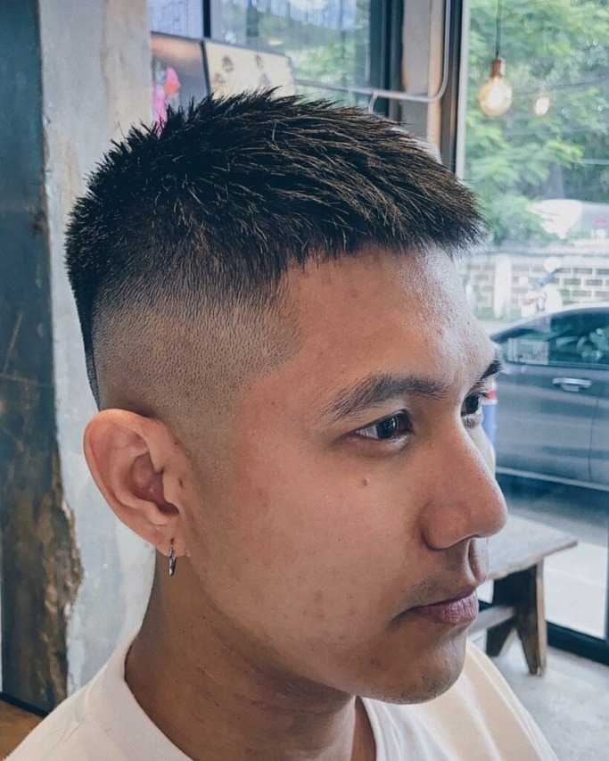 The Crop Top Fade: Your Ultimate Style Guide 1 Crop Top Fade