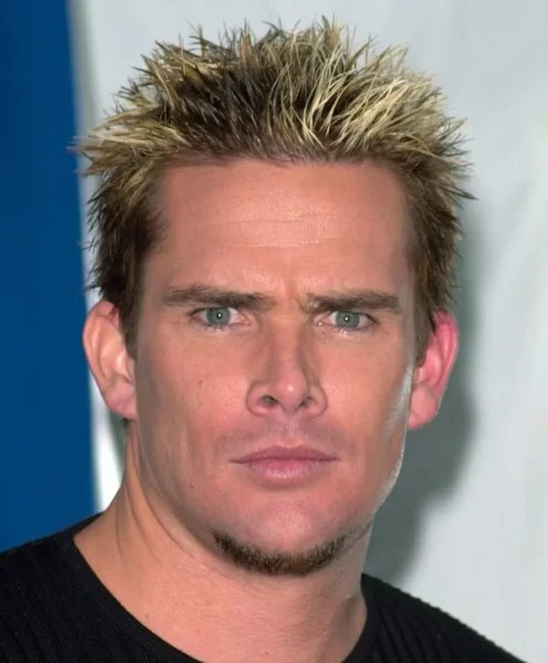 Frosted Tips Hair Revolution: Unleash Your Inner Cool! 7 Frosted Tips Hair Revolution