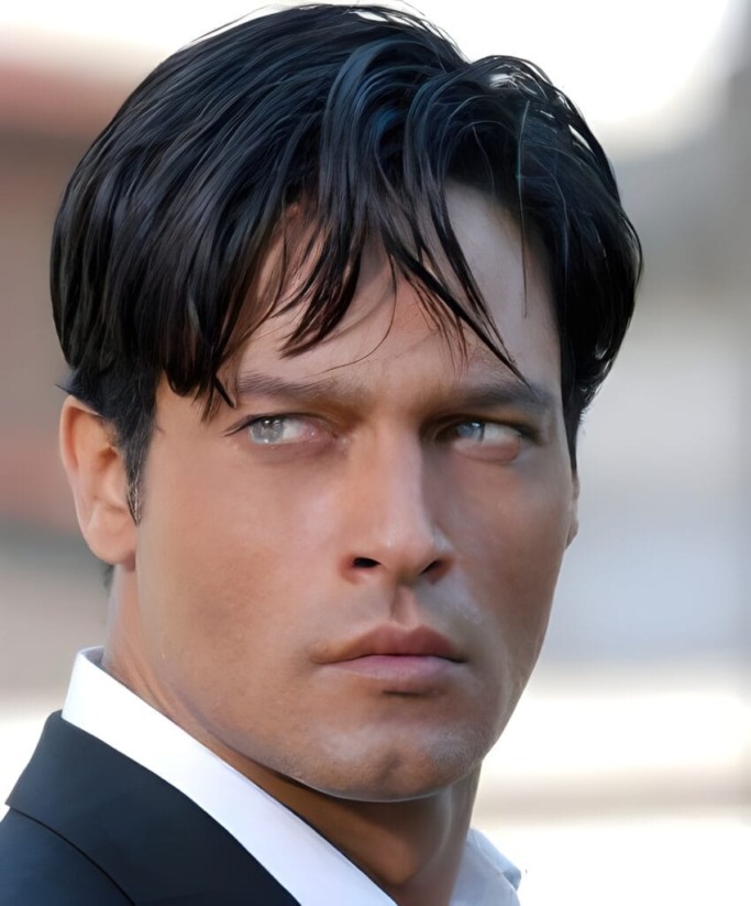 30 Italian Men Hairstyles That Will Make You Stand Out 7 italian men hairstyles The Careless Spread Style